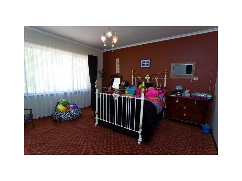 16 Hilltop Drive, Upper Sturt SA 5156