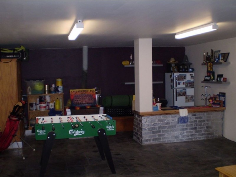 21 MacMahon Ave, St Agnes SA 5097