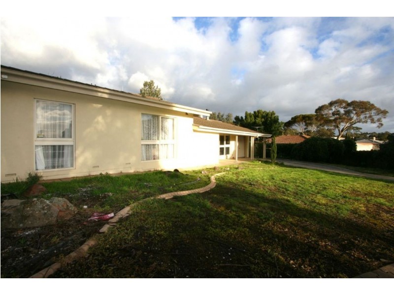 3 Roycroft Ave, Gulfview Heights SA 5096