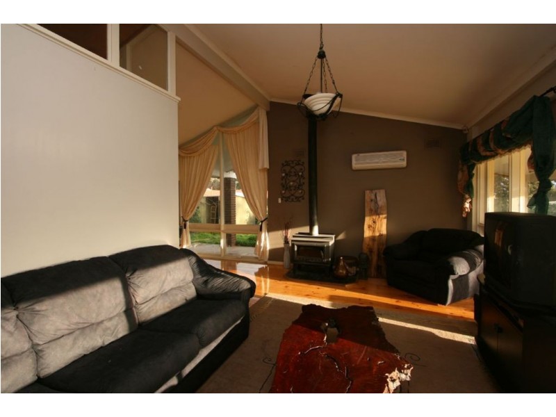 3 Roycroft Ave, Gulfview Heights SA 5096