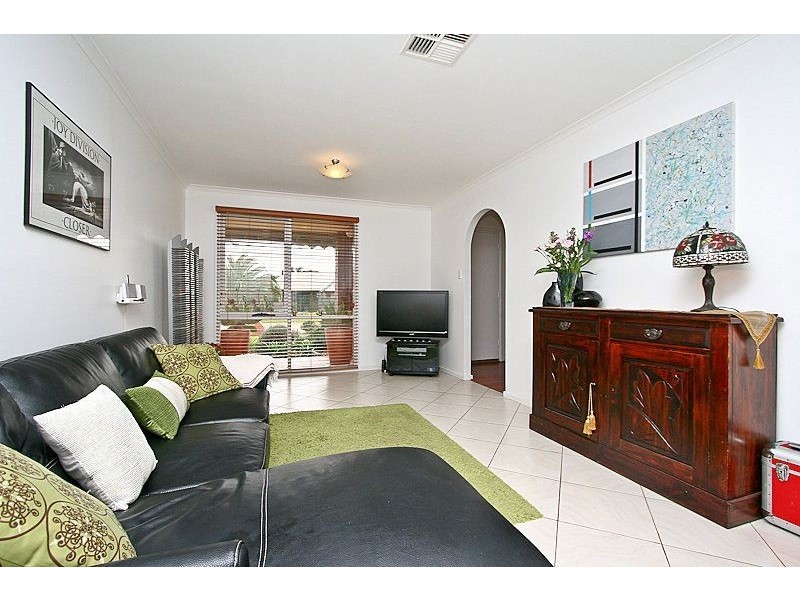 6 Pegglome Court, Elizabeth South SA 5112