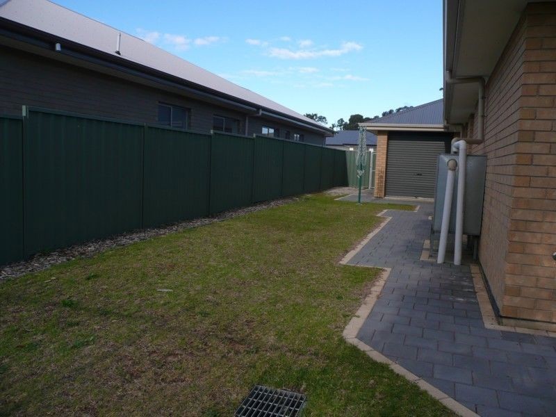 10 Pervan Street, Encounter Bay SA 5211