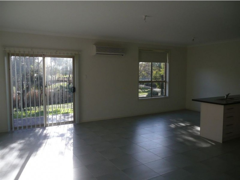 10 Pervan Street, Encounter Bay SA 5211