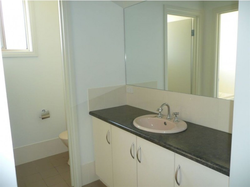 10 Pervan Street, Encounter Bay SA 5211