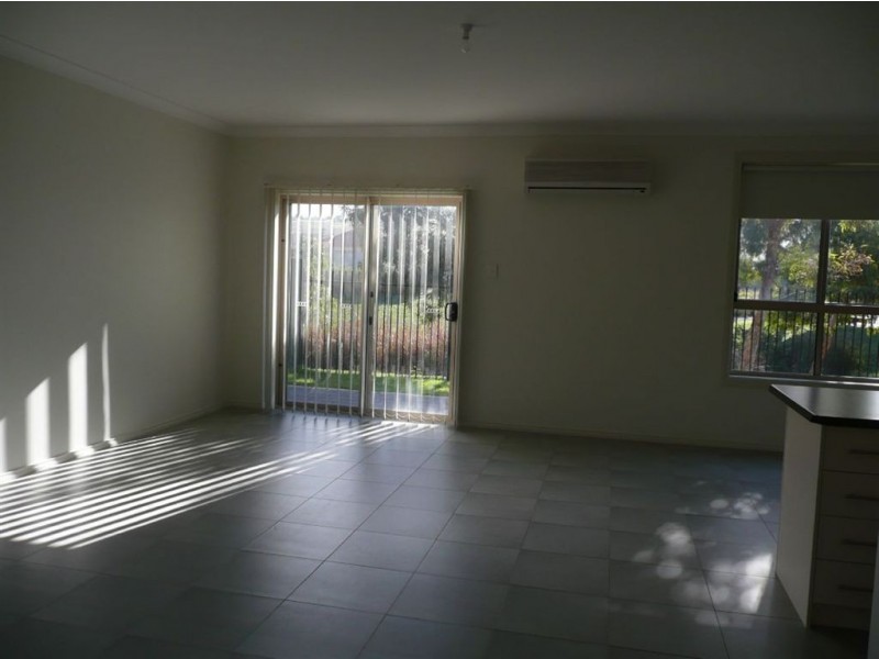 10 Pervan Street, Encounter Bay SA 5211