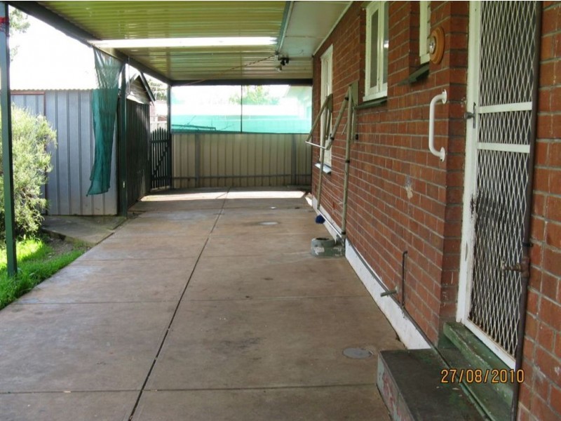 6 Chicklade Street, Elizabeth Vale SA 5112