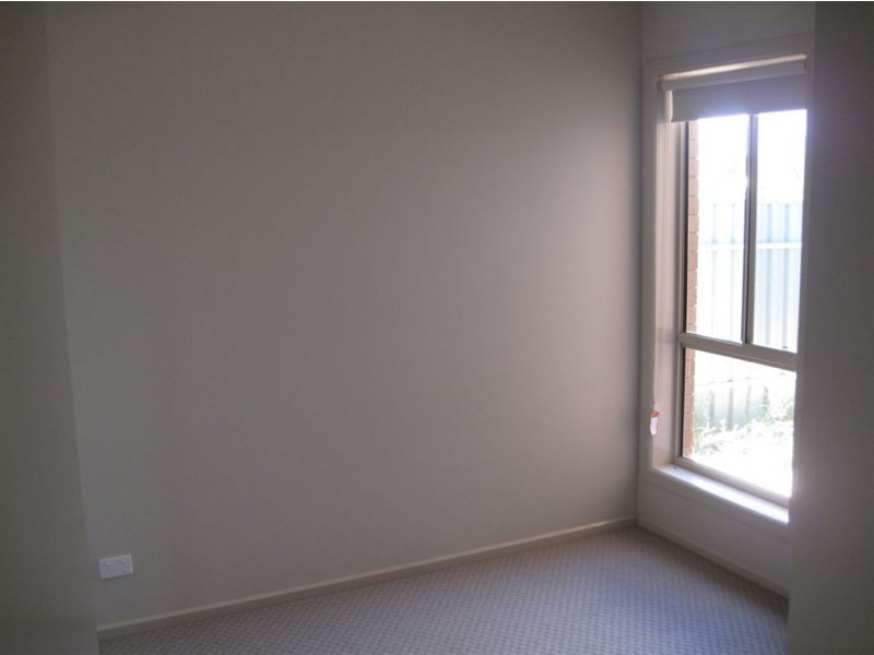 1 Grove Avenue, Elizabeth Park SA 5113