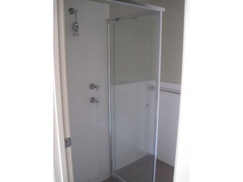 1 Grove Avenue, Elizabeth Park SA 5113