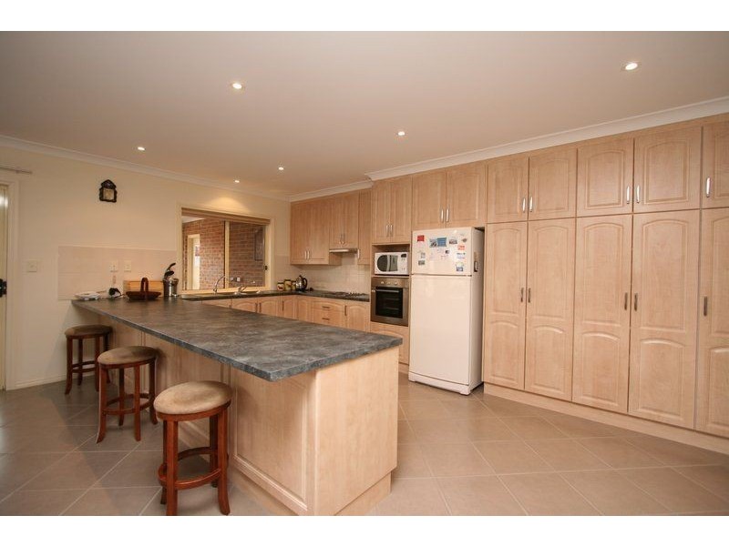 8 Greenlea Court, Munno Para West SA 5115