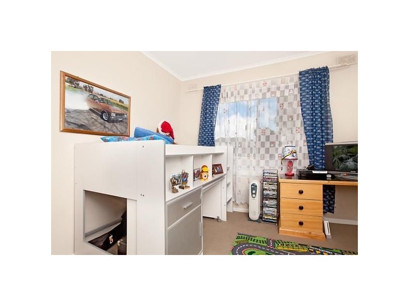 8 Acacia Crescent, Salisbury East SA 5109