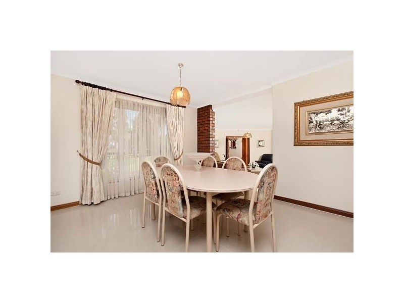 36 Kara Crescent, Gulfview Heights SA 5096