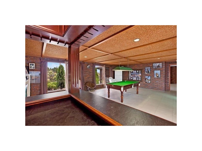 36 Kara Crescent, Gulfview Heights SA 5096