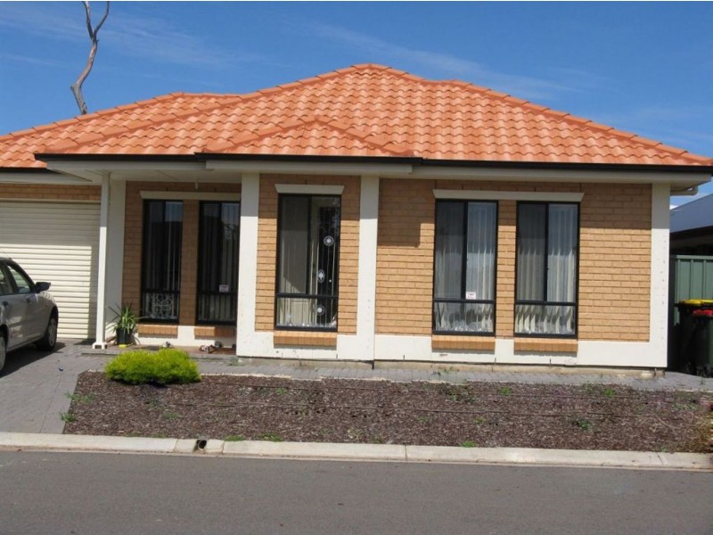 2 Oxford court, Elizabeth Park SA 5113