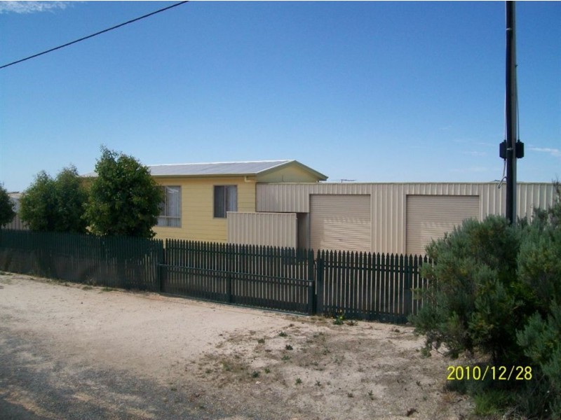 37 Sand Piper Drive, Thompson Beach SA 5501