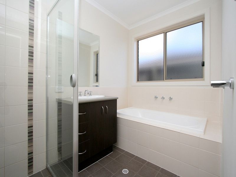 11 Monterery  Drive, Munno Para West SA 5115