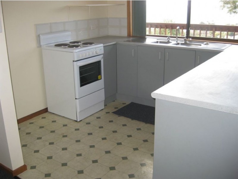 4 Dominion Court, Blackmans Bay TAS 7052