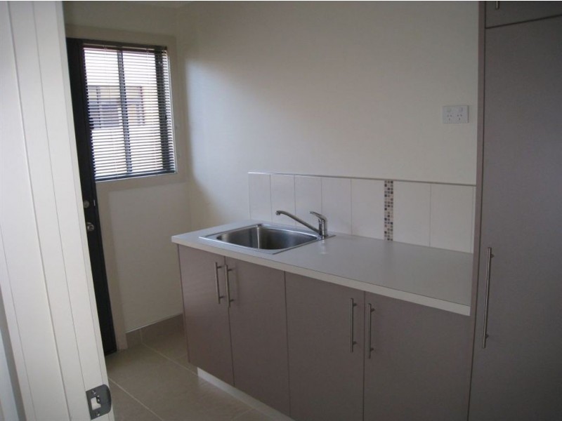 18 Queens Parade, Kingston TAS 7050