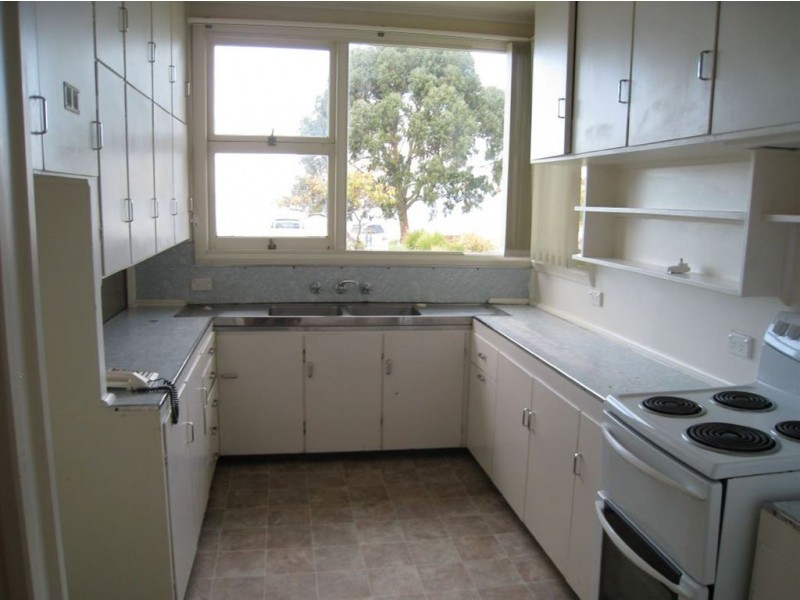 32 Ocean Esplanade, Blackmans Bay TAS 7052