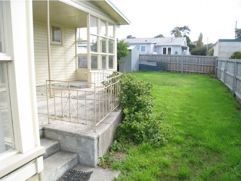 32 Ocean Esplanade, Blackmans Bay TAS 7052