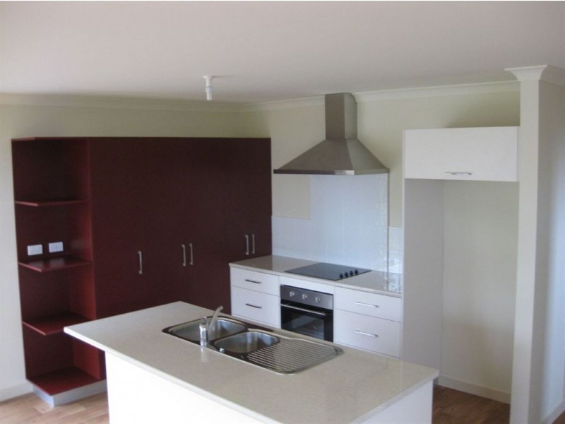5/137 Redwood Road, Kingston TAS 7050