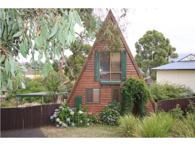 4 Fairview Drive, Kingston TAS 7050