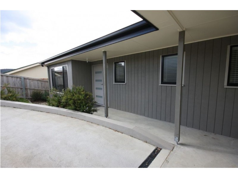 13 Ineke Drive, Kingston TAS 7050