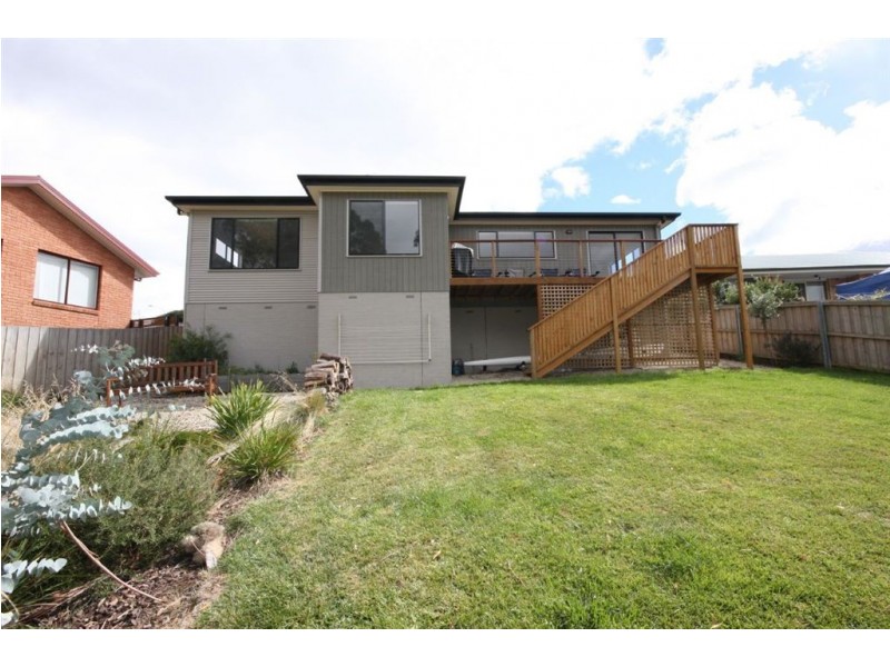 13 Ineke Drive, Kingston TAS 7050