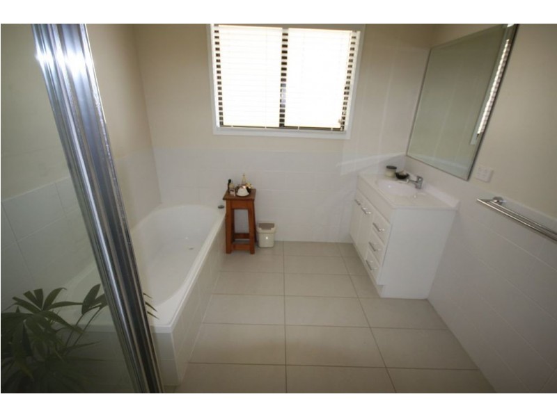13 Ineke Drive, Kingston TAS 7050