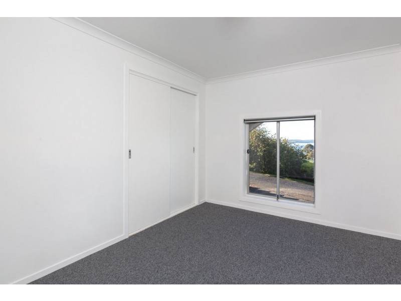 1/241a Roslyn Avenue, Blackmans Bay TAS 7052