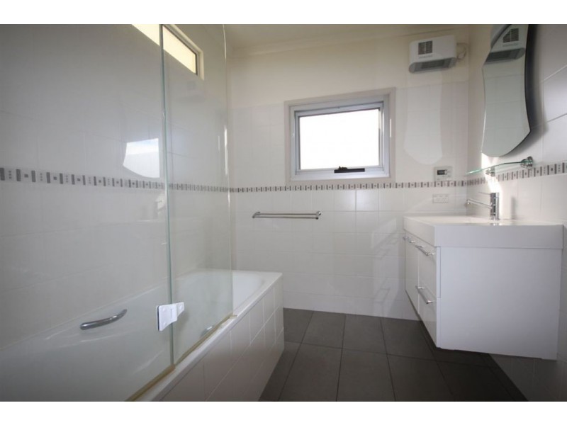 15 Bay Court, Blackmans Bay TAS 7052
