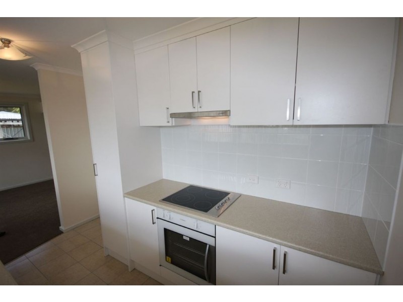 2/13 Moir Road, Kingston TAS 7050