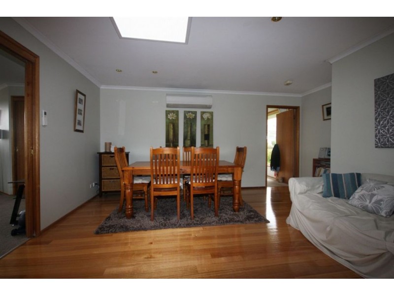 7 Welcome Avenue, Kingston TAS 7050