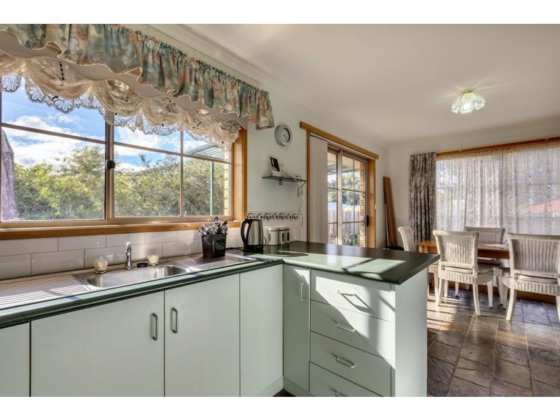 6 Carrington Drive, Margate TAS 7054