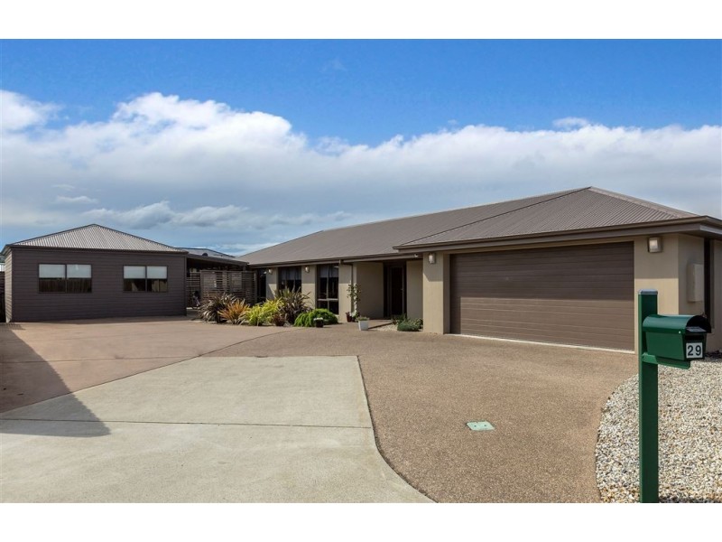 29 Corlacus Drive, Kingston TAS 7050