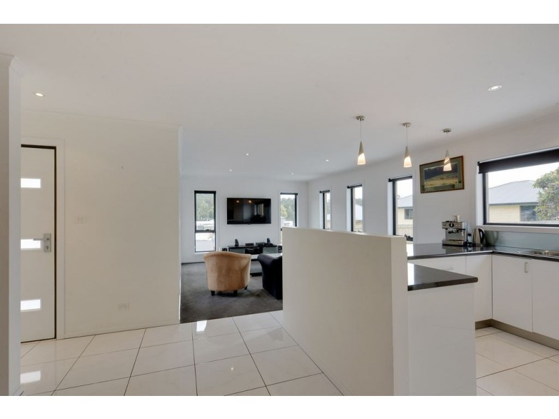 4 Riverstone Close, Snug TAS 7054