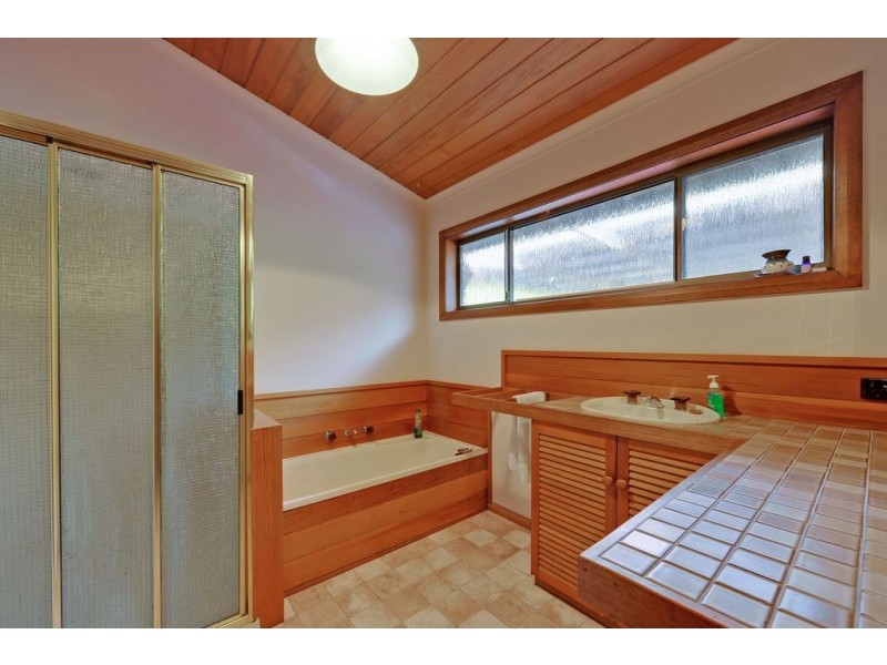 13 Auburn Road, Kingston Beach TAS 7050