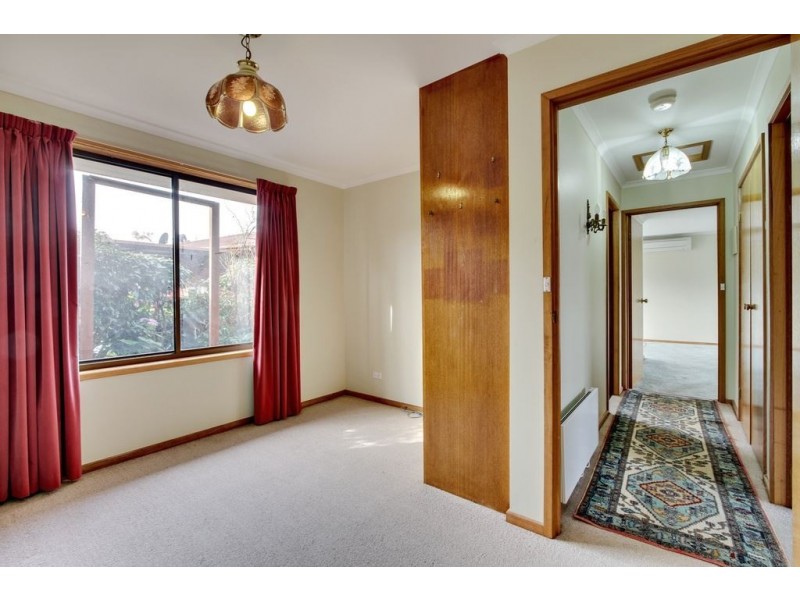 42 Village Drive, Kingston TAS 7050