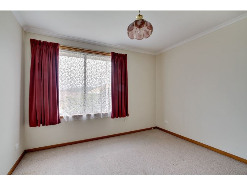 42 Village Drive, Kingston TAS 7050