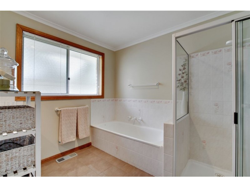 37 Timbertop Drive, Blackmans Bay TAS 7052