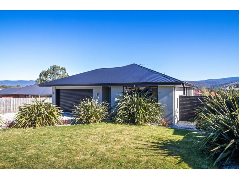 42 Kingfisher Street, Kingston TAS 7050