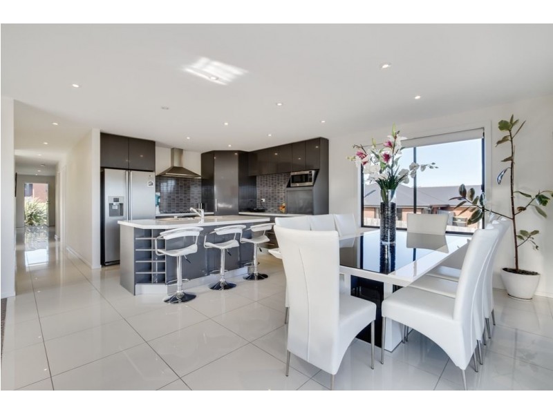 42 Kingfisher Street, Kingston TAS 7050