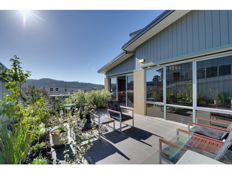 11/10 Denison Street, Kingston TAS 7050