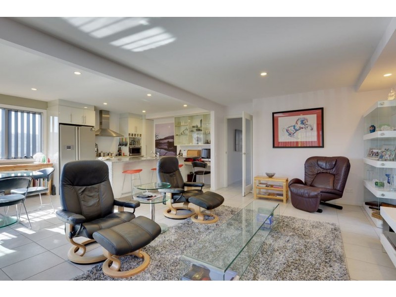 11/10 Denison Street, Kingston TAS 7050