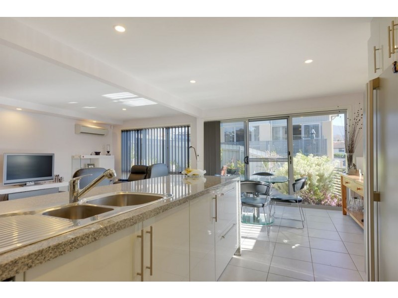 11/10 Denison Street, Kingston TAS 7050