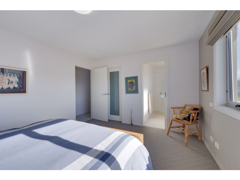 11/10 Denison Street, Kingston TAS 7050