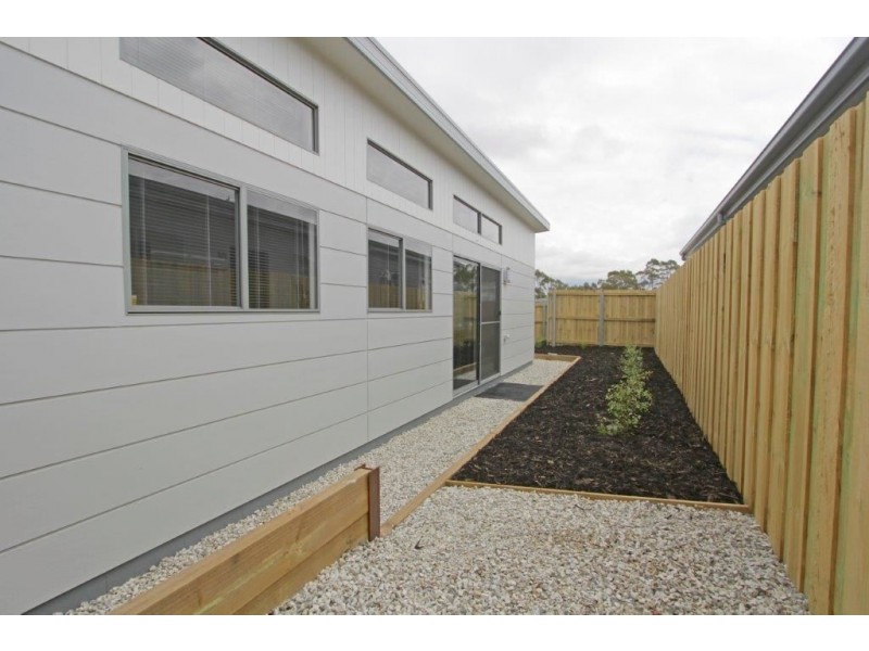 11/130 Burwood Drive, Blackmans Bay TAS 7052