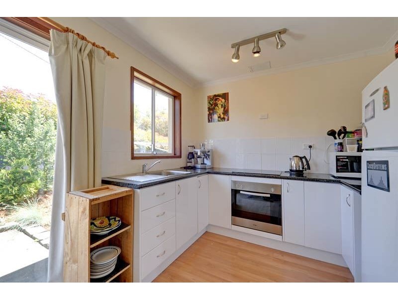 1/130 Summerleas Road, Kingston TAS 7050