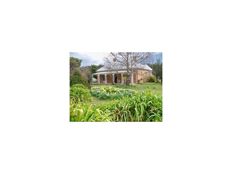 Whitewater/27 Spring Farm Road, Kingston TAS 7050