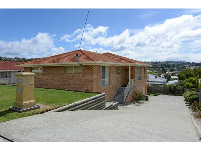 27 Carinya Street, Blackmans Bay TAS 7052