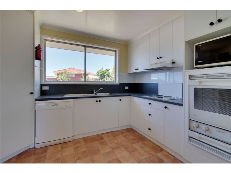 1 Wombara Avenue, Kingston Beach TAS 7050